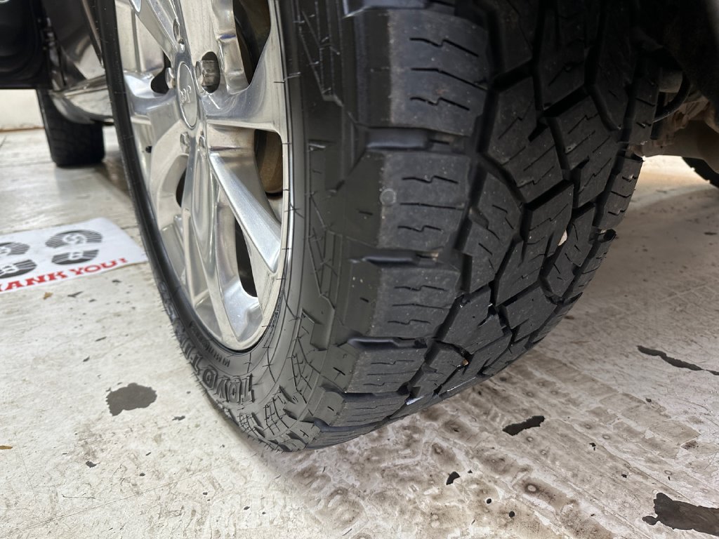 Used 2020 Jeep Grand Cherokee Summit AWD/4WD image 22