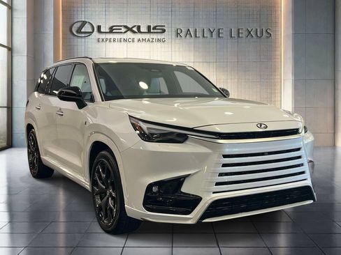 New 2026 Lexus TX 500h AWD image 1