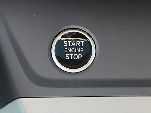 New 2025 Audi Q3 2.0T Premium image 17