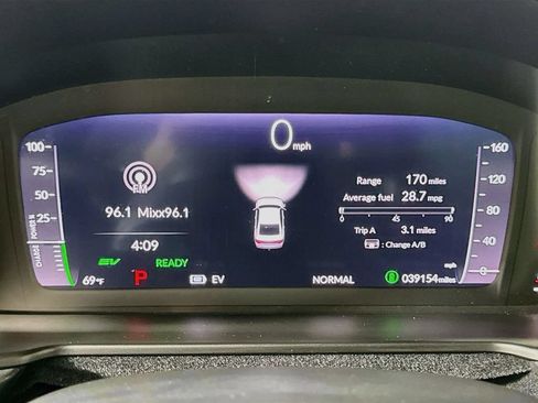 Used 2025 Honda Accord Sport image 30