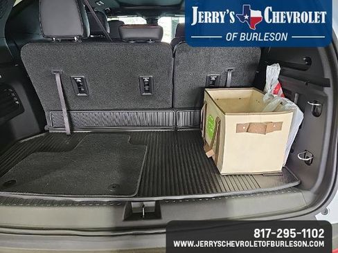 Used 2026 Chevrolet Traverse Z71 w/ Enhanced Driving Package AWD/4WD image 17