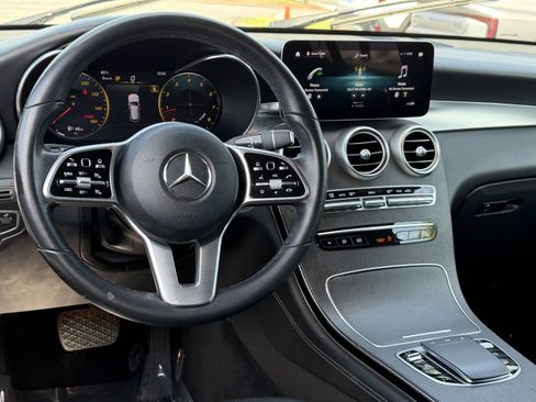 Used 2020 Mercedes-Benz GLC 300 image 23