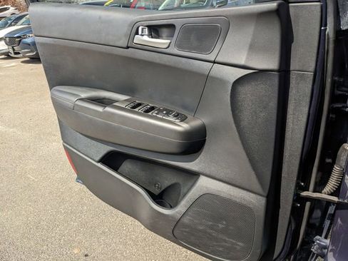 Used 2022 Kia Sportage LX image 18