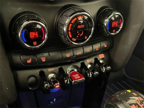 Used 2019 MINI Cooper S w/ Signature Upholstery Package image 9