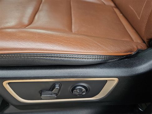 Used 2022 RAM 1500 Limited image 22