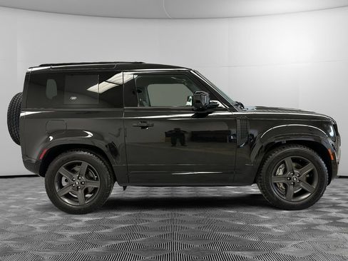 Used 2024 Land Rover Defender 90 X-Dynamic SE AWD/4WD image 6