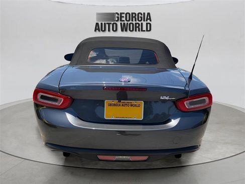 Used 2017 FIAT 124 Spider Classica RWD image 23