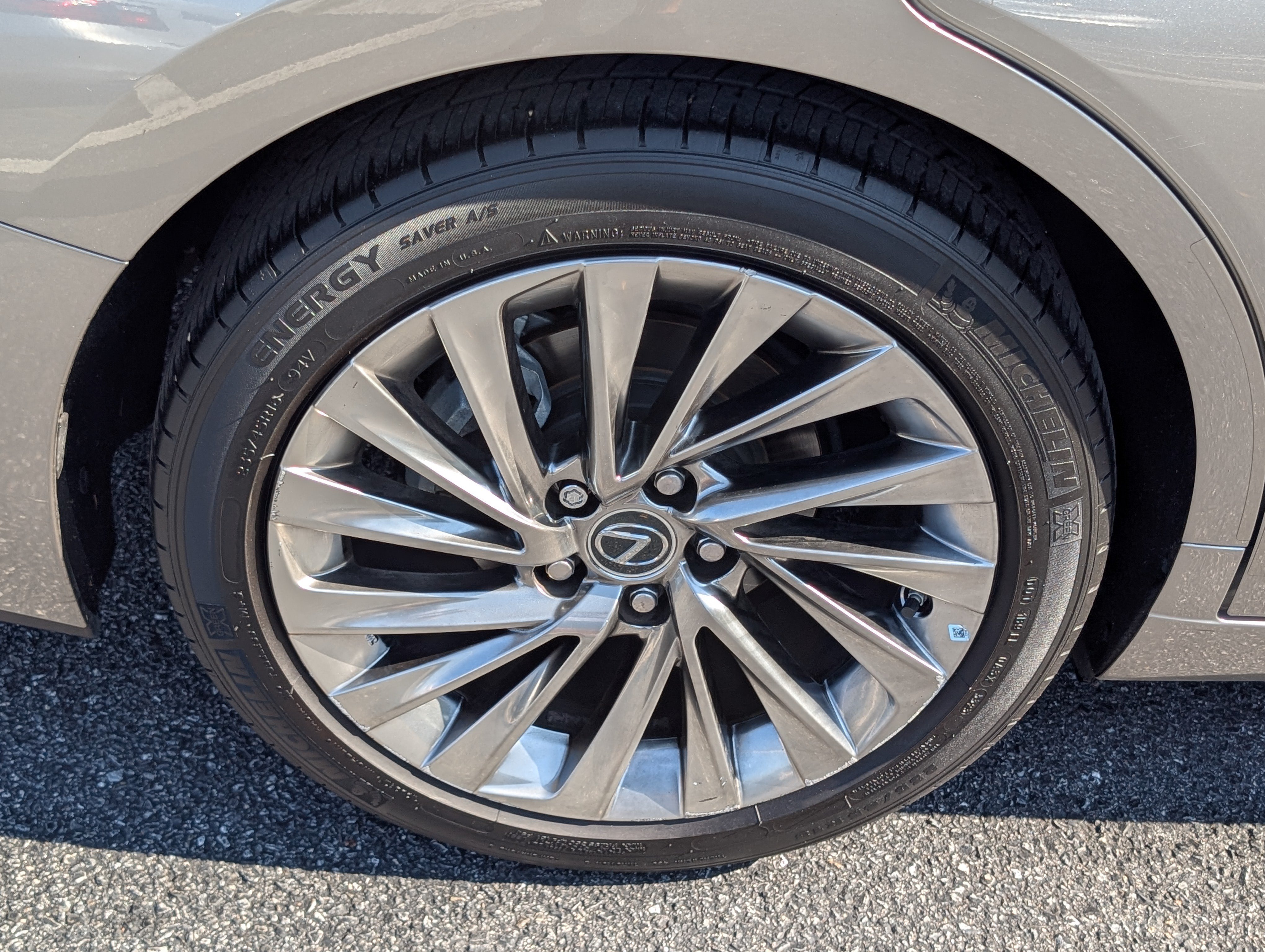 Used 2020 Lexus ES 350 Ultra Luxury w/ Accessory Package 2 FWD image 10