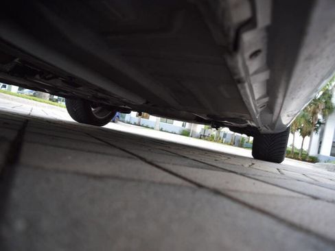 Used 2011 Volvo V50 T5 image 98