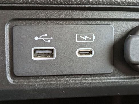 Used 2024 Honda Pilot Elite image 27