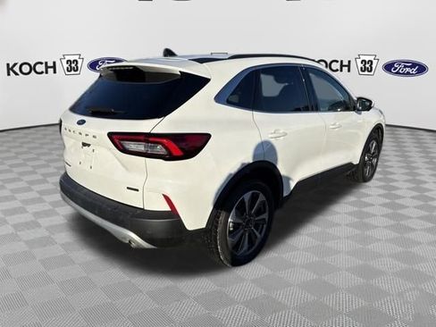 Used 2025 Ford Escape Platinum w/ Premium Technology Package image 7