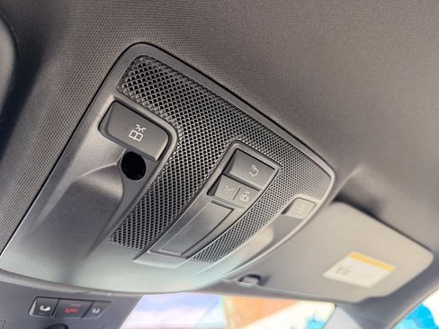 Used 2017 Mercedes-Benz B 250e image 19