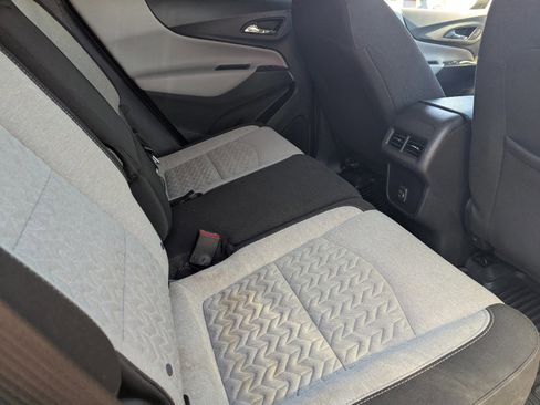 Used 2022 Chevrolet Equinox LS w/ LS Convenience Package image 14