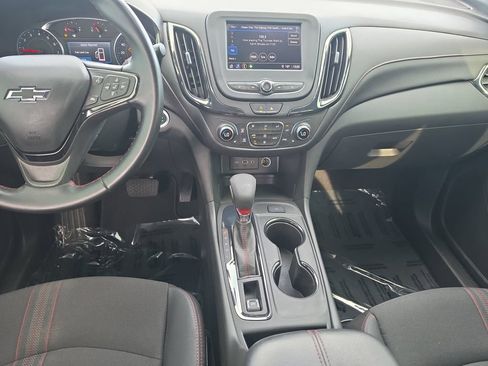 Used 2023 Chevrolet Equinox RS FWD image 14