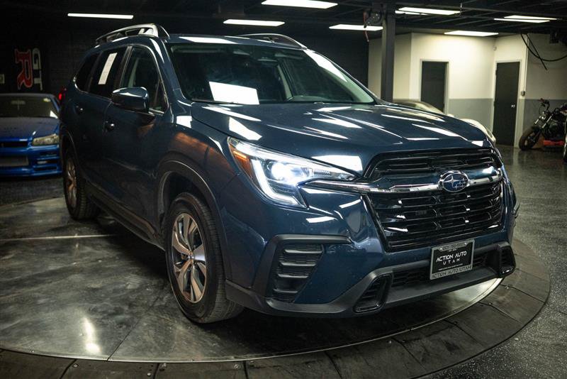 Used 2025 Subaru Ascent Premium AWD/4WD image 5