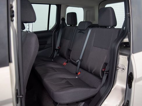 Used 2016 Ford Transit Connect XLT FWD image 8