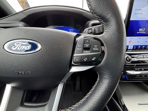 Used 2022 Ford Explorer ST w/ ST Street Pack image 19