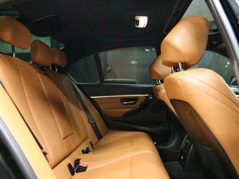 Used 2018 BMW 330i xDrive Sedan w/ M Sport Package image 29