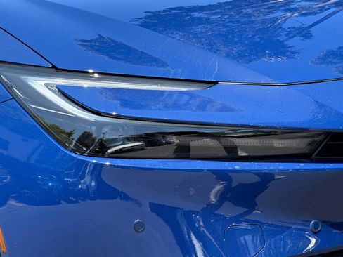 New 2026 Toyota Prius Plug-In Hybrid FWD image 32