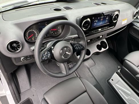 New 2026 Mercedes-Benz Sprinter 2500 image 28