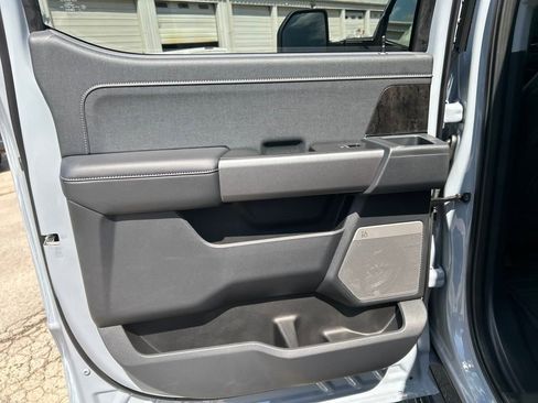 New 2025 Ford F250 Lariat w/ Lariat Ultimate Package image 27