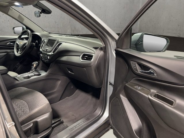 Used 2024 Chevrolet Equinox LT AWD/4WD image 35