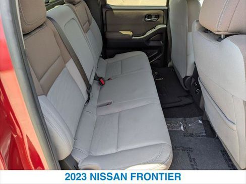 Used 2023 Nissan Frontier SV w/ SV Convenience Package RWD image 24