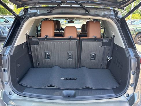 New 2026 Nissan Pathfinder Platinum AWD/4WD image 14