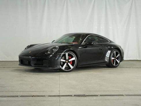 Certified 2025 Porsche 911 Carrera image 1