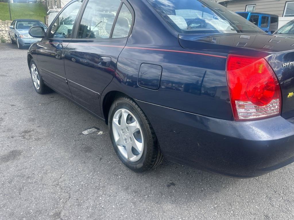 Used 2005 Hyundai Elantra GLS FWD image 29