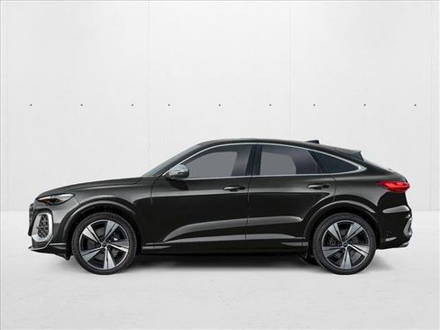 New 2026 Audi SQ5 Premium Plus AWD/4WD image 2