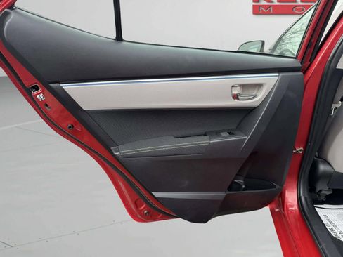 Used 2015 Toyota Corolla LE image 20