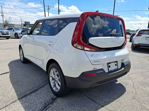 Used 2022 Kia Soul LX w/ Technology Package FWD image 5