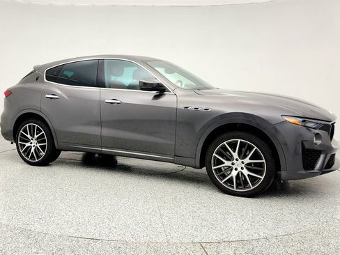 Used 2022 Maserati Levante Modena image 3