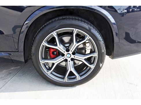 Used 2023 BMW X5 xDrive40i w/ M Sport Package image 33