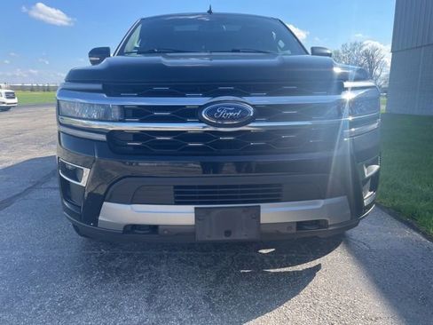 Used 2023 Ford Expedition Limited AWD/4WD image 5