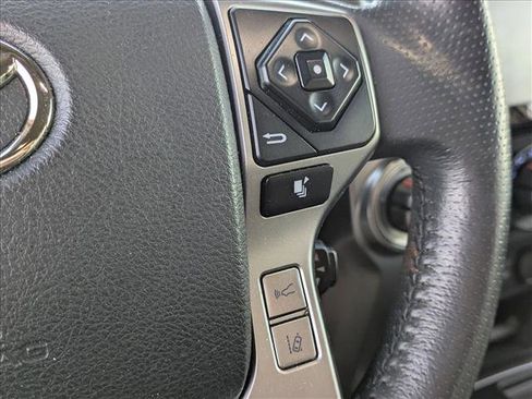 Used 2022 Toyota 4Runner SR5 Premium image 14