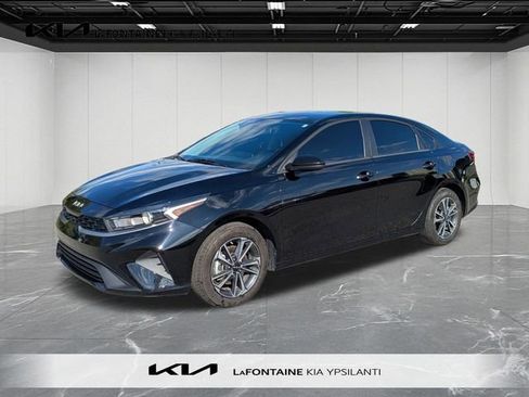 Certified 2024 Kia Forte LXS FWD image 1