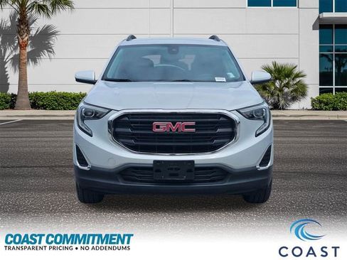 Used 2020 GMC Terrain SLE w/ Driver Convenience Package AWD/4WD image 2