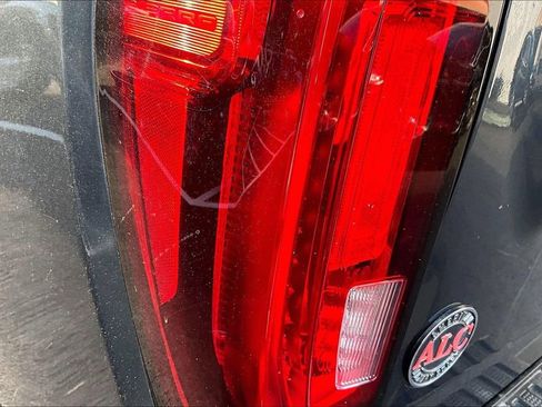 Used 2020 GMC Sierra 2500 Denali w/ Denali Ultimate Package image 22