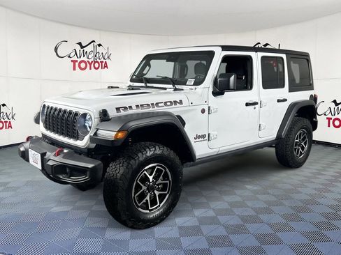 Used 2025 Jeep Wrangler Unlimited Rubicon image 2