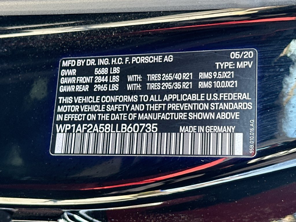 Used 2020 Porsche Macan Turbo AWD/4WD image 27