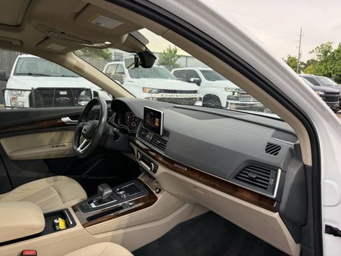 Used 2018 Audi Q5 Prestige w/ Prestige Package AWD/4WD image 9