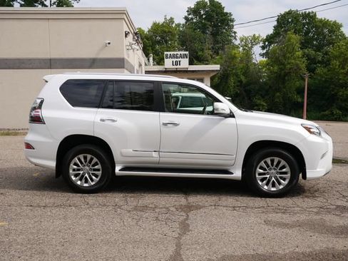 Used 2015 Lexus GX 460 w/ Premium Package AWD/4WD image 6