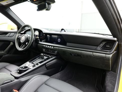 Certified 2024 Porsche 911 Carrera GTS RWD image 14