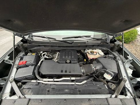 Used 2024 Chevrolet Silverado 1500 Custom AWD/4WD image 75