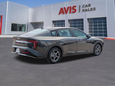 Used 2025 Kia K4 LXS image 6