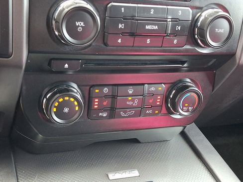 Certified 2017 Ford F150 XLT w/ Equipment Group 302A Luxury AWD/4WD image 19