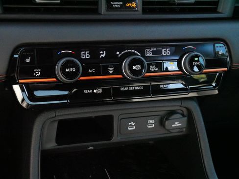 Certified 2026 Honda Pilot TrailSport image 23