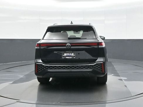 New 2026 Volkswagen Tiguan SE R-Line FWD image 6